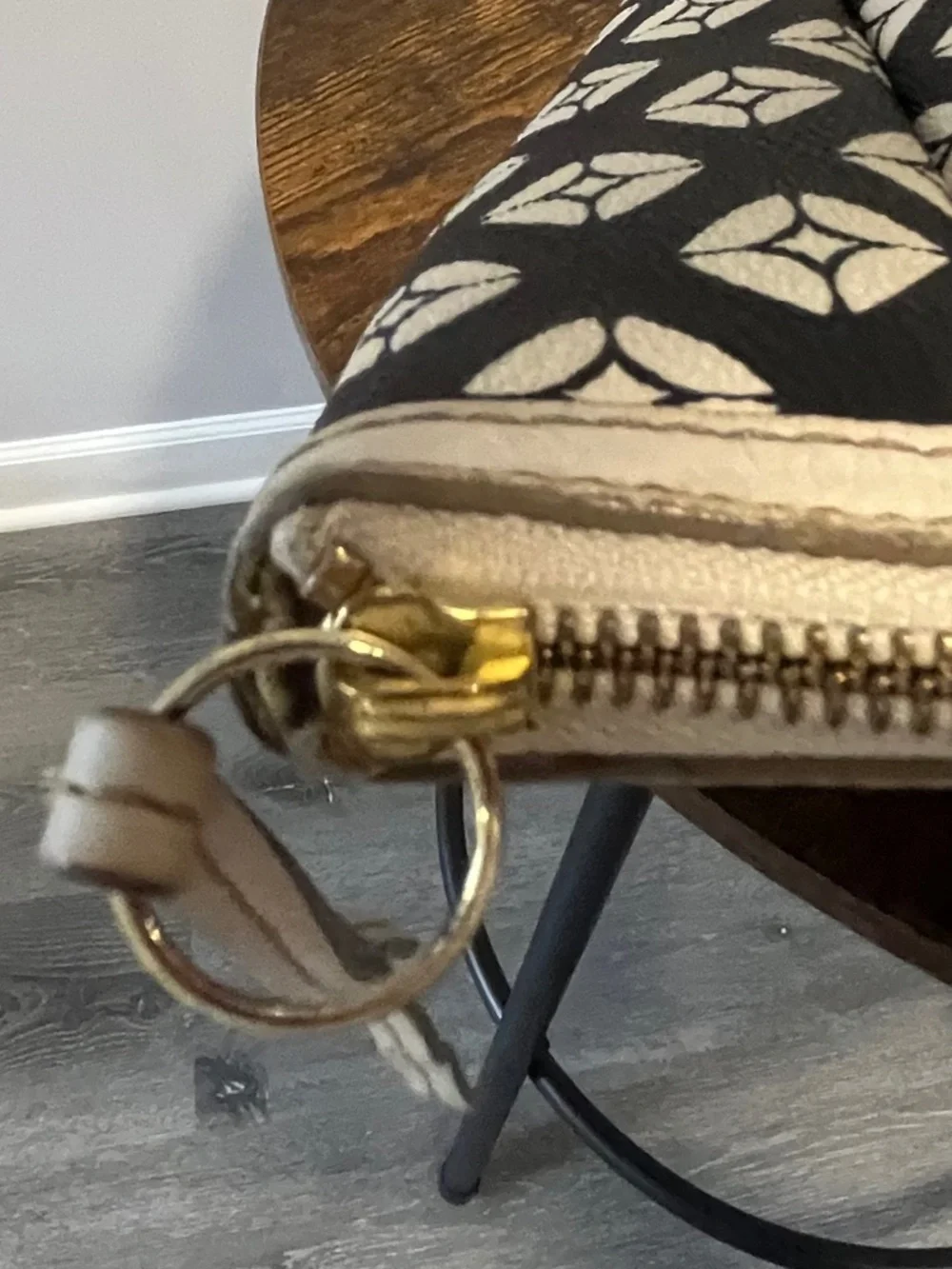 Fossil Vintage Purse Tote Black & White